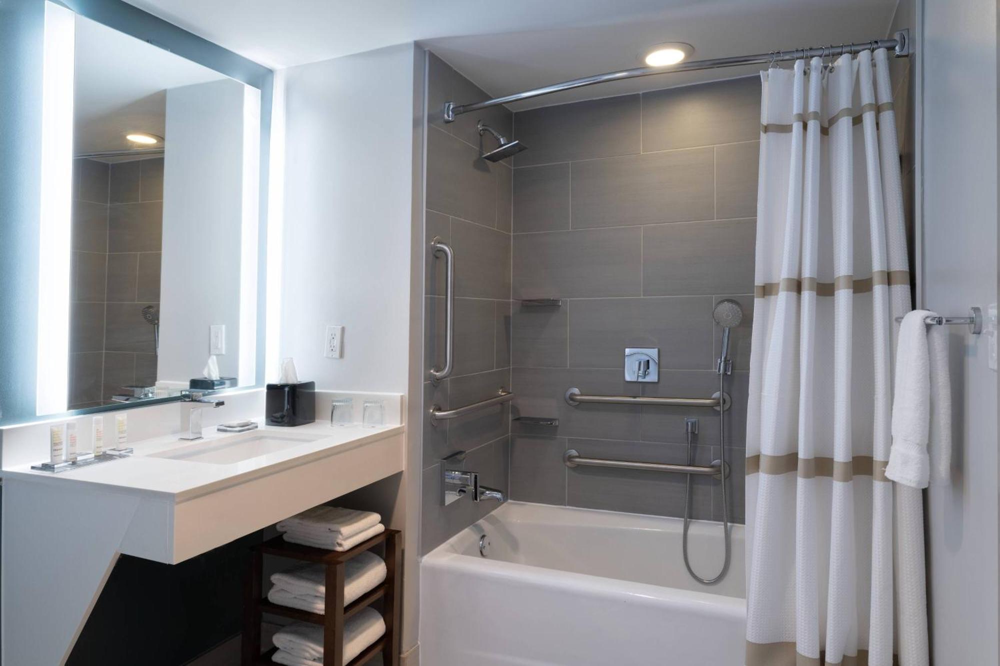 Marriott Greensboro Downtown Extérieur photo
