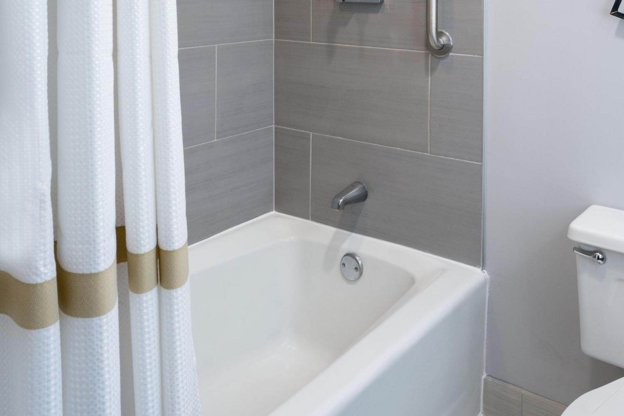 Marriott Greensboro Downtown Extérieur photo
