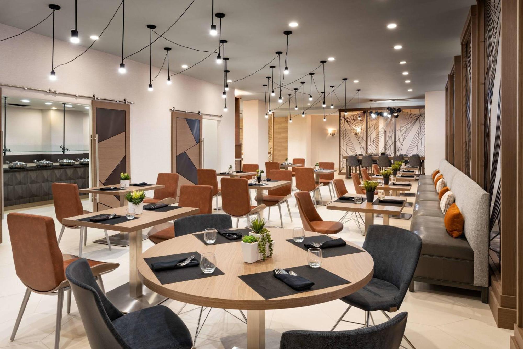 Marriott Greensboro Downtown Extérieur photo