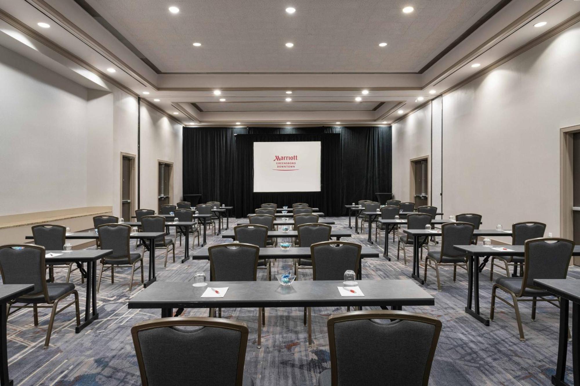 Marriott Greensboro Downtown Extérieur photo