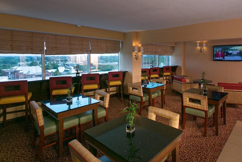 Marriott Greensboro Downtown Extérieur photo